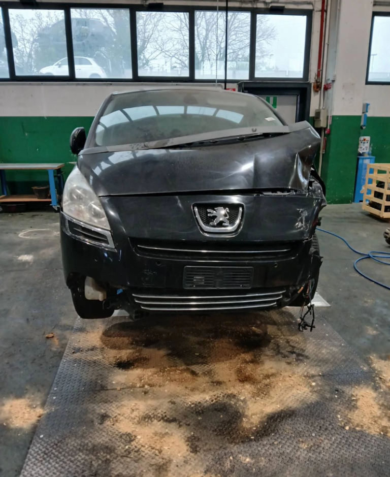 Peugeot 5008 НА ЧАСТИ | 2.0 HDi / 1.6 HDi (2016)